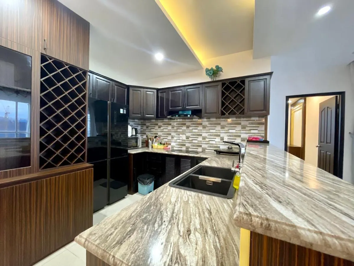 Penthouse Oasky 4 Bedroom Vung Tau 0*,
